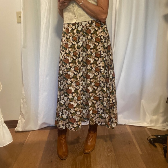 Fall floral cottagecore fitted but long dress with Flow - Picture 2 of 7